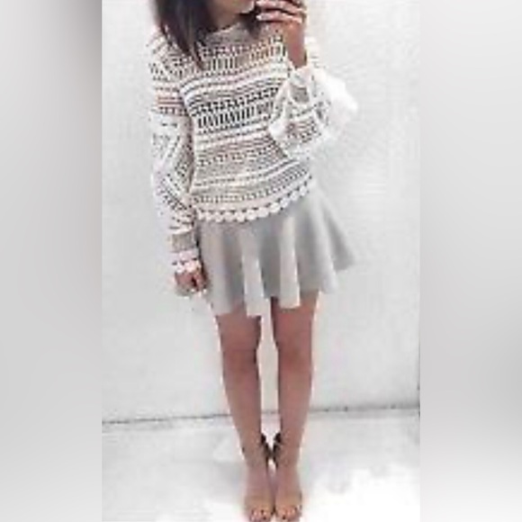 Asilio  Girl Almighty Lace Balloon Sleeves Top - Picture 3 of 9